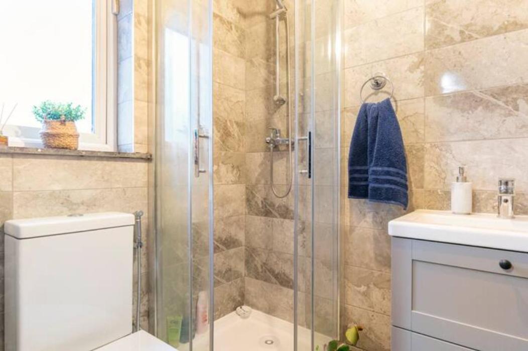 Private Room In Dublin Bagian luar foto